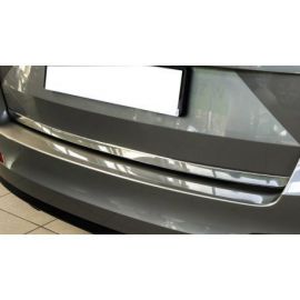 Nerezová lišta kufru pátých dveří­ Chrom Peugeot 301 Sedan 2012-2016